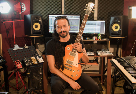 profesor de produccion musical